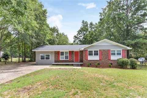 3521 Chipwood Drive sold home in Meadow Park, Anderson, SC