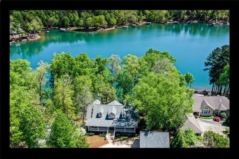6015 Lake Point East Drive sold home in Knollwood Manor, Seneca, SC
