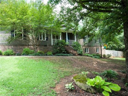 222 Stone Hedge Court