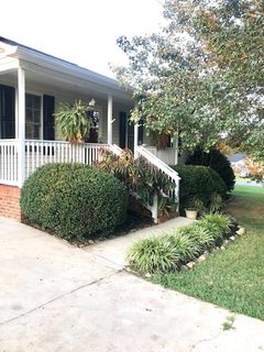2200 Rolling Green Road