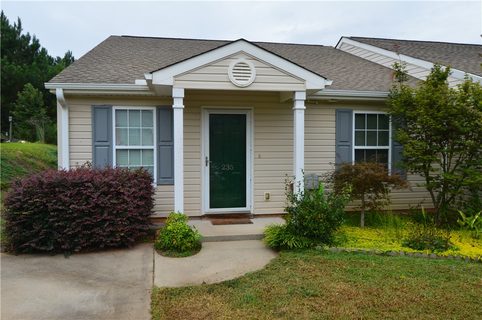235 Tamarack Drive sold townhome in Tamarack, Seneca, SC