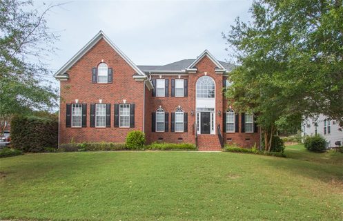 105 Selden Way