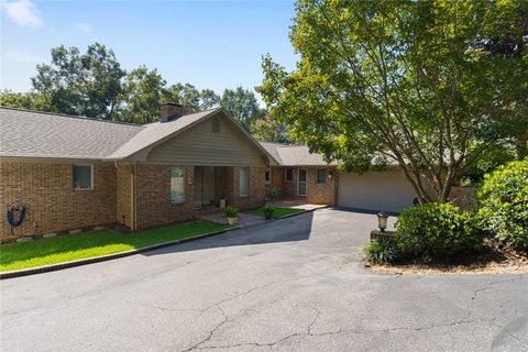 18 Muskhogean Road