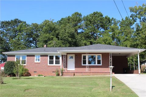 204 Gracie Street sold home in Manley Acres, Seneca, SC