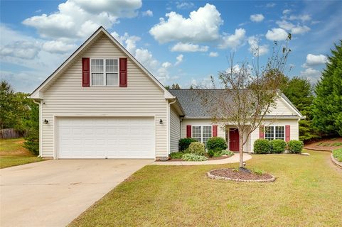 104 Spotted Wing Court