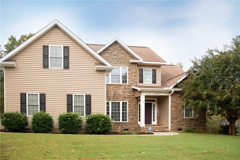 220 Devonhurst Drive