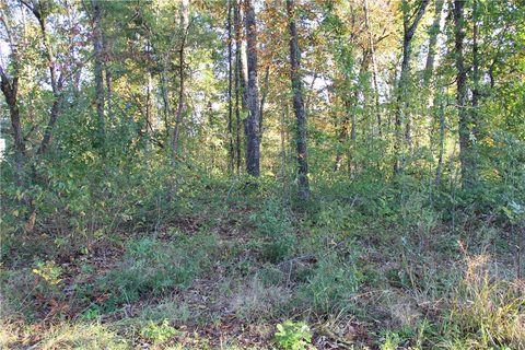 Lot 24 Forest Drive sold home in Enchanted Hills, Seneca, SC