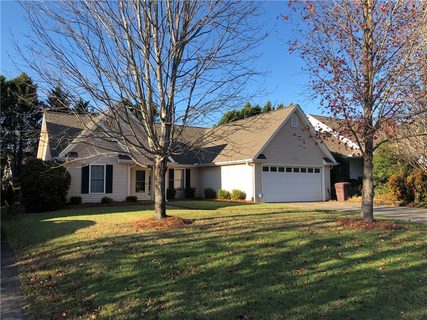 202 Grand Oak Circle