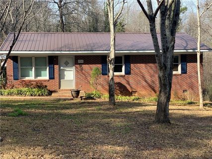 850 Robinhood Drive sold home in Sherwood Forest, Walhalla, SC