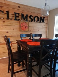 250 Elm Street 706