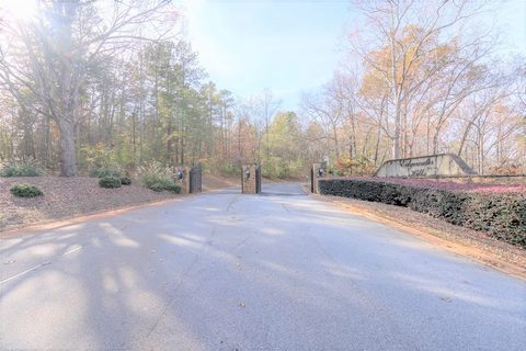 1006 Tugaloo Heights Circle sold home in Edgewater Hills, Fair Play, SC