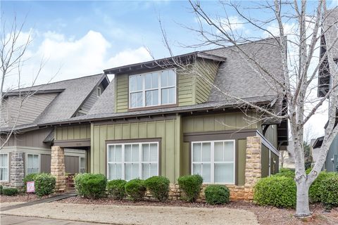 101 West Lane 1210