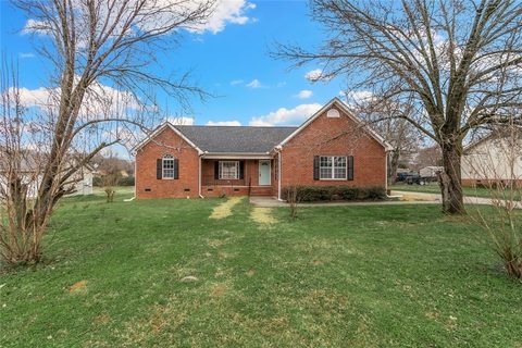 126 Whitestone Avenue sold home in Adams Mill Estates, Mauldin, SC