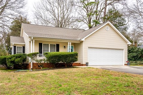 2902 Pope Drive