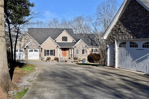 227 Inlet Pointe Drive sold home in Inlet Pointe Cove, Anderson, SC