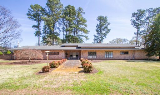 2902 Echo Trail