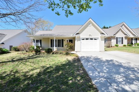 204 Grand Oak Circle