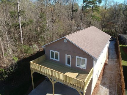 381 Lake View Drive sold home in Hartwell Shores, Lavonia, GA
