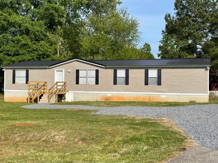 204 Meadow Hills Drive sold manufactured home in Meadow Hills, Anderson, SC