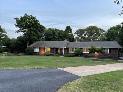107 Kingshill Drive