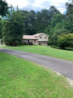311 Arphenia Drive sold home in Oakmont-West Union, West Union, SC