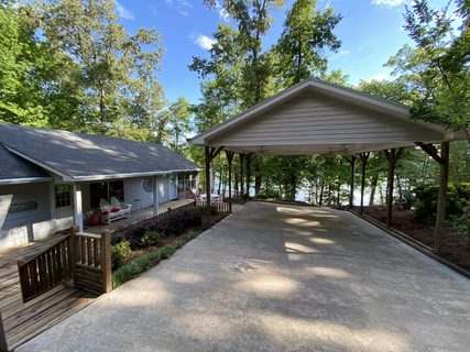 723 Shorewood Circle sold home in Shorewood, Toccoa, GA