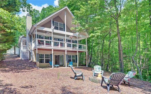 83 Lake Place sold home in Lake Place, Lavonia, GA