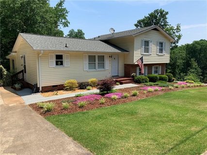 417 Eastcliff Drive sold home in Eastcliff, West Union, SC