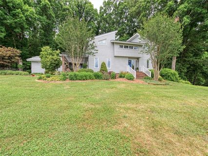 303 Arrowhead Trail