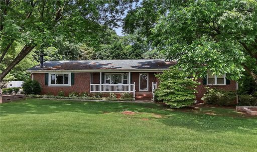 224 Nottingham Way sold home in Sherwood Forest, Anderson, SC