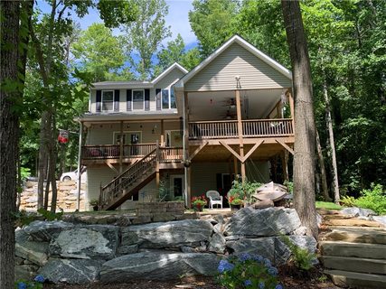 23029 Mcdonald Point Road sold home in Mcdonald Pointe, Seneca, SC
