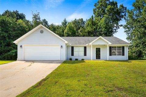 417 Maplewood Circle