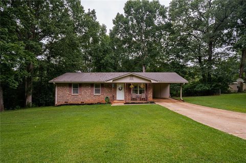 225 Cloverhill Drive
