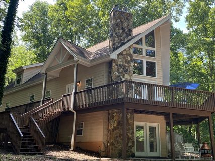 181 Lake Place Court sold home in Lake Place, Lavonia, GA