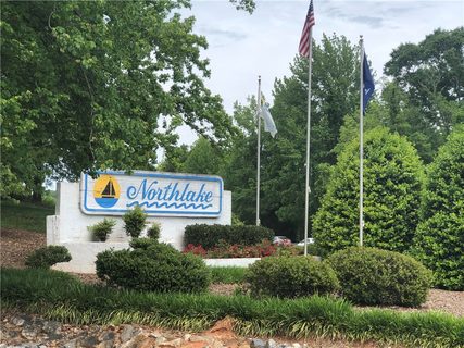 1712 Northlake Drive