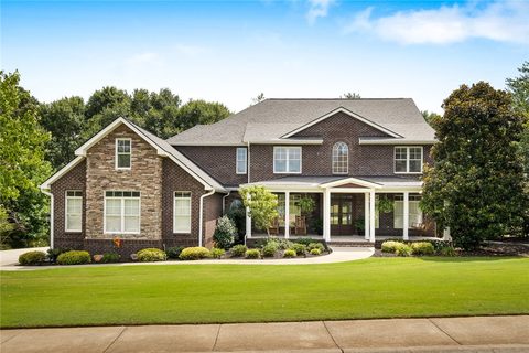 118 Rivendell Drive
