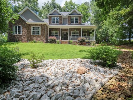 604 Feathery Lane