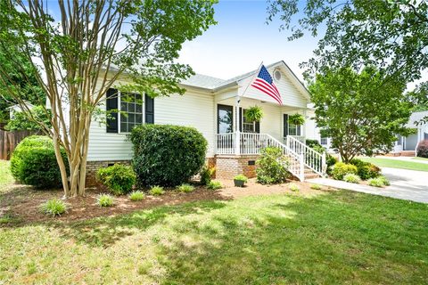 699 Meadow Ridge Road sold home in Meadow Crest, Easley, SC