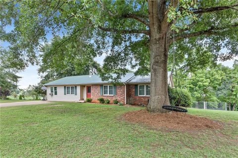 141 Scenic Heights Road sold home in Eastcliff, West Union, SC