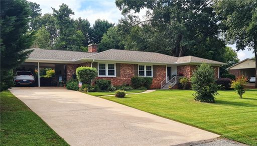 404 Woodfern Cir 404 Woodfern Cir Circle