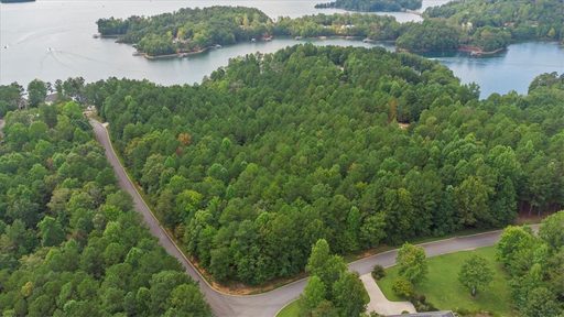 00 Island Drive Lot # 26 sold home in Highland Lake Keowee, Six Mile, SC