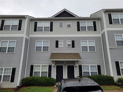122 University Village Drive F