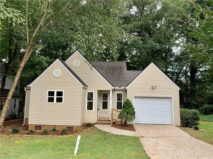 102 Harris Place sold home in Liberty Hall Vi, Pendleton, SC