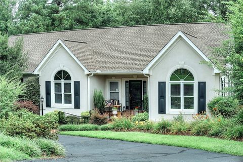 2623 Dogleg Lane