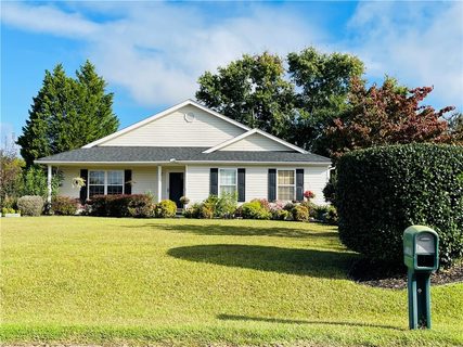 114 Mcclain Lake Drive sold home in Mcclain Lake, Anderson, SC